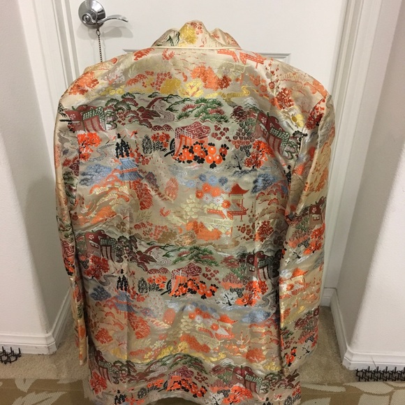 Vintage, embroidered women’s jacket. - Picture 2 of 5